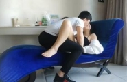❤️专搞良家少妇的大神约到大奶人妻，身材不错鲍鱼粉嫩，主攻甜言蜜语强行插入，大屁股特写❤️