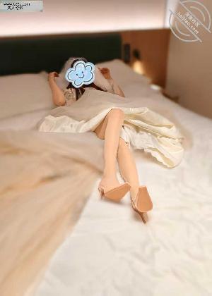 乱伦 #姐弟  姐姐婚纱诱惑，口爆吞精媚态撩人，做完之后还撒娇叫待会继续.