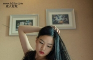 美女嘟嘟性感床照