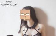 黑纱骚货母狗掰开骚逼求操