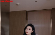 顶级鲜嫩蓝色睡衣气质少妇