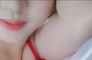 #想要爸爸抱 清纯女神 道具狂插粉穴自慰