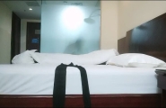 ❤️性格温柔人妻，小少妇，叫声痛苦又兴奋！在粗壮的大鸡鸡面前，被彻底征服了❤️