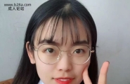 听说是幼师不过看起来也是挺骚的