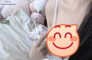 山东青岛的骚妹，我逗她，她都她闺蜜，真好玩