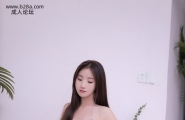美女杏子吊带裙