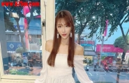 一褪去外衣，并宽衣解带后，竟然还有着丰满的D杯美胸~Yuan金娜娜