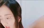 #直播【#两个小母狗】反差萝莉姐妹花的淫荡日常~双女互玩 道具自慰双头龙互插~互舔喝尿~姐妹高潮爽飞
