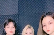 三美女互相自慰 #高三姐妹花 互相磨逼