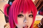 高颜值丰满二次元coser 巨乳肥臀 各种颜色的假发制服切换 捆绑制服诱惑 2