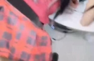 趁着学长不在家勾引我的学姐，在家上演大战，你快点操，他打电话来了！