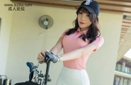 高尔夫翘臀女孩包臀短裙可爱性感