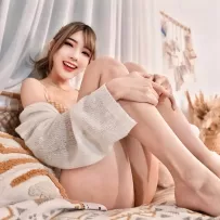 性感小野貓「LynnLynn」身材魅力十足，保證電暈你！