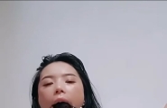 #直播【#小可睡不醒】母狗学妹~骚舌奶夹~跳蛋狂震~出水流白浆