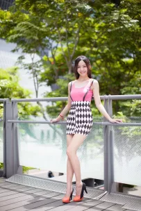 Anita林千如 - 中央商圈外拍寫真