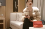 探花刚下海的良家兼职女神，温柔娴淑，腼腆害羞高颜值，3500一炮干别人的女神真值