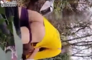 骚逼点外卖：等一下，跟我打一炮在走！快点哦，我还有单子要送