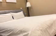 精彩对话！优雅少妇被公司二把手带回家中无套内射！