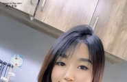 烟某山医院产科赵英洁1985年AI脱衣，以前卖衣服的，现在做护士。